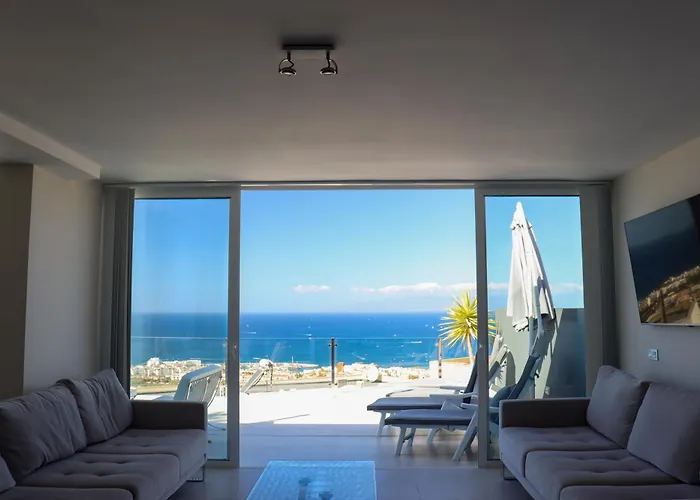 Azure Sky Villa - Panoramic Ocean View, Luxury, San Eugenio