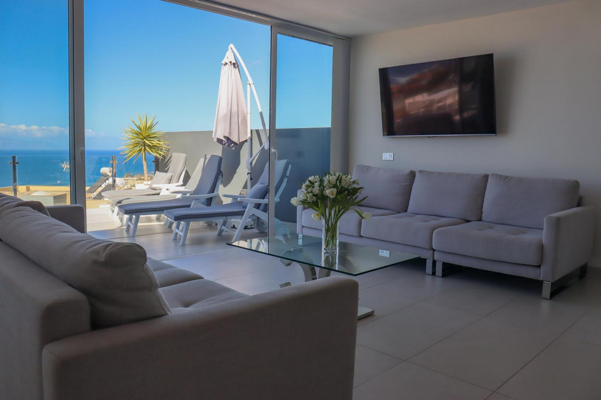 Azure Sky - Panoramic Ocean View, Luxury, San Eugenio *